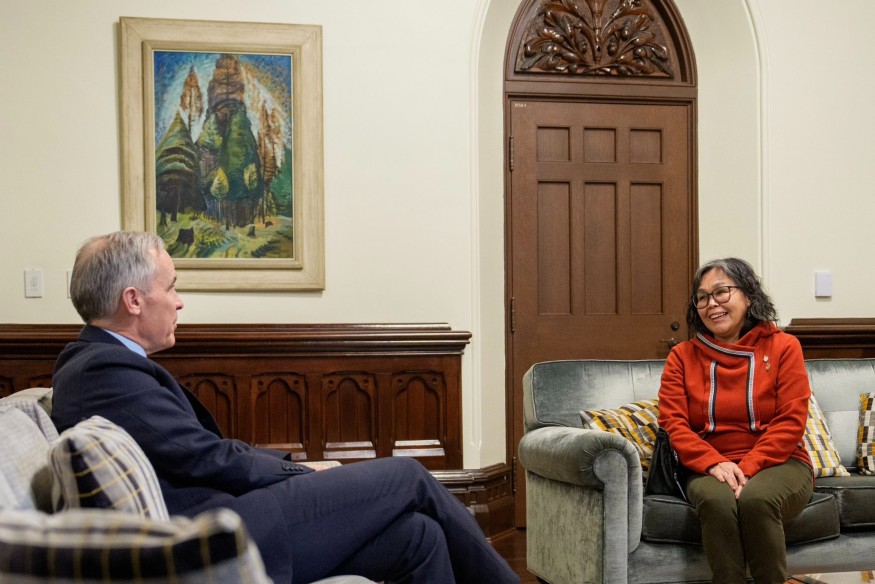 La députée Lori Idlout quitte le NPD pour rejoindre les libéraux